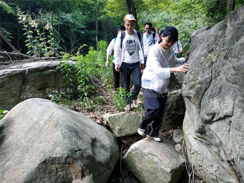 融创6月大别山徒步拓展