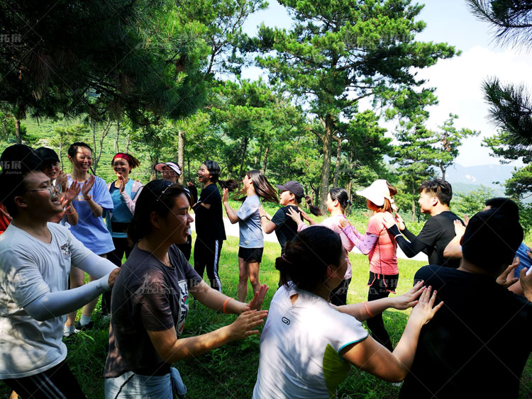 锐思科集团大别山野外生存训练